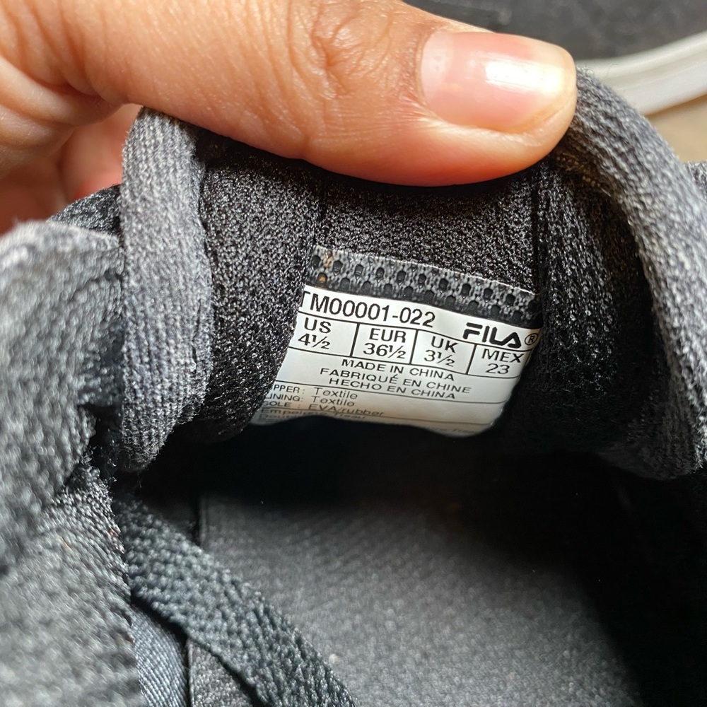 Fila T2 - Picture 4 of 4